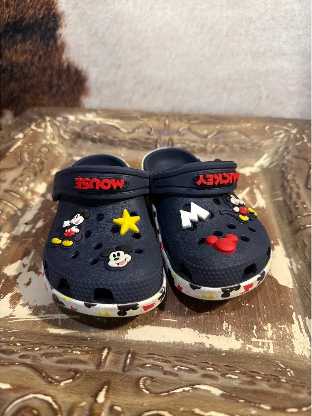 Kids' Crocs Classic Mickey Mouse Navy Blue Clogs Size 6